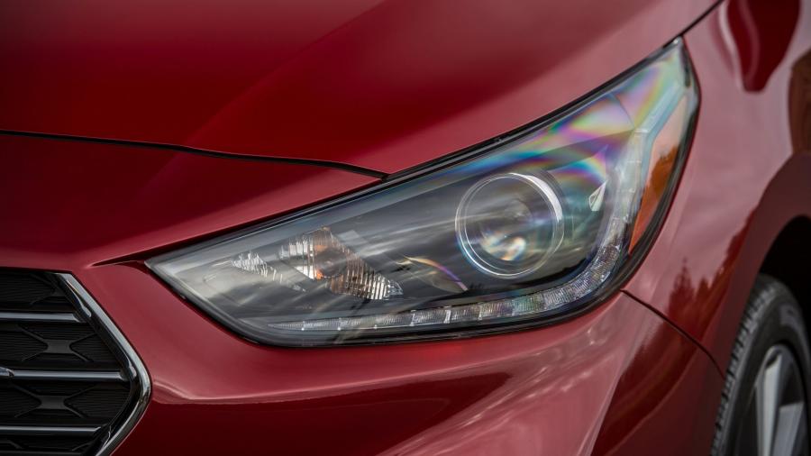Детали экстерьера Hyundai Accent 2017 года  (NA) (фото 22 из 63)